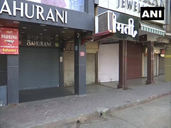 Shops remain closed during 'Corona Curfew' in Bhopal on Thursday. [Photo/ANI]