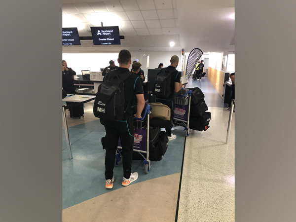 Kiwi contingent depart for UK (Photo/ BlackCaps Twitter)