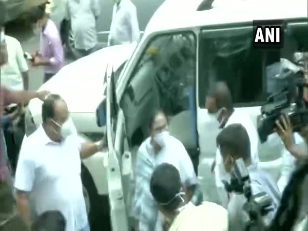 West Bengal Chief Minister Mamata Banerjee arriving at the CBI office.