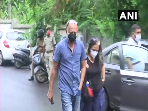 Former Editor-in-Chief of Tehelka Magazine, Tarun Tejpal arrives at the Court of the Additional Sessions Judge at Mapusa.