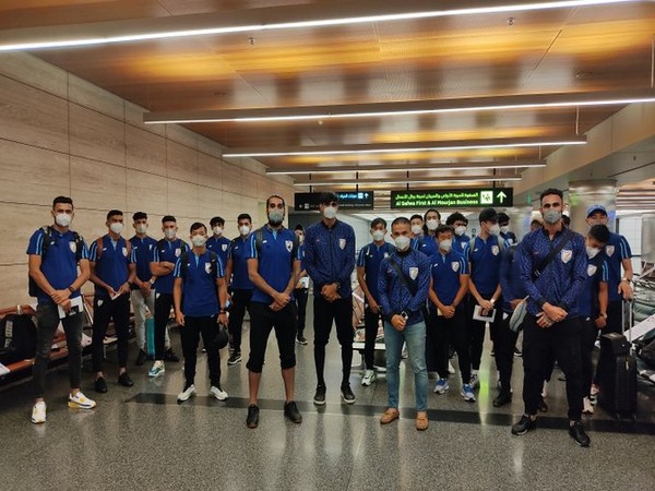 Blue Tigers land in Doha (Photo/ Indian Football Team Twitter)
