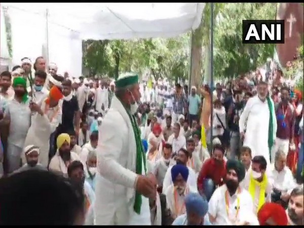 Visual from the farmers protest at Hisar (Photo/ANI)