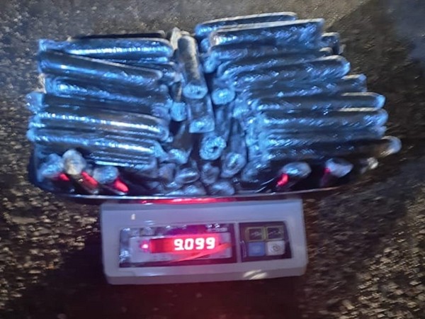 Seized packets of charas (Photo/ANI)