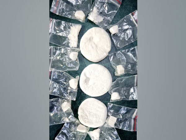 Seized cocaine (Photo: Sandeep Patil, Joint Commissioner of Police, Bengaluru Twitter handle)