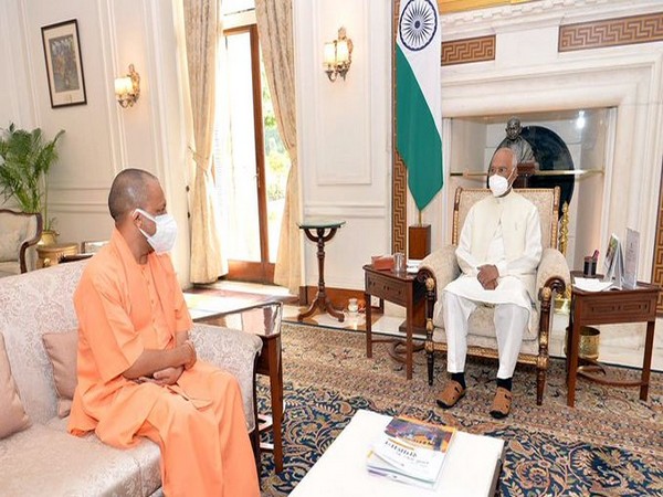 Yogi Adityanath meets President Kovind in Delhi (Photo/ANI)