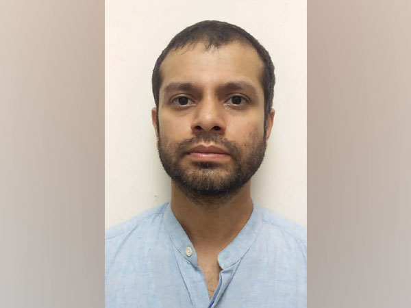 Accused Makarand Pardeep Adivirkar