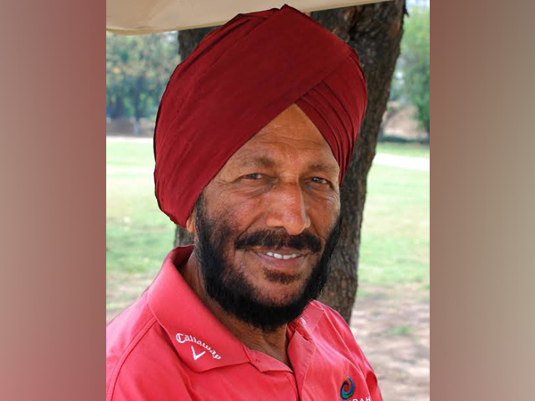 Track Legend Milkha Singh (Image: Hima Das' twitter)