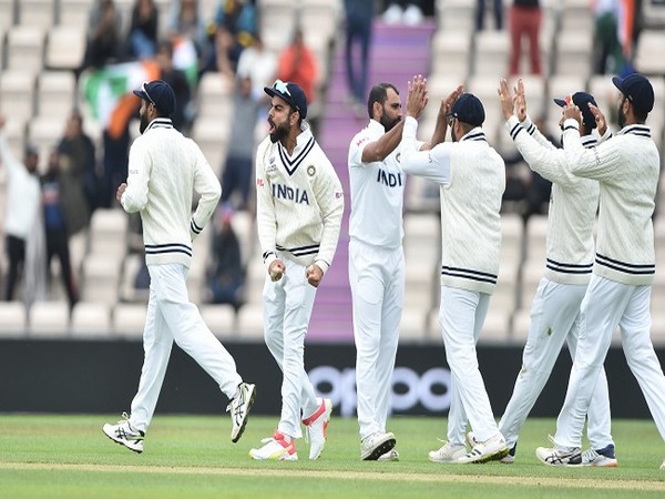 India Test skipper Virat Kohli celebrates with teammates (Image: BCCI)