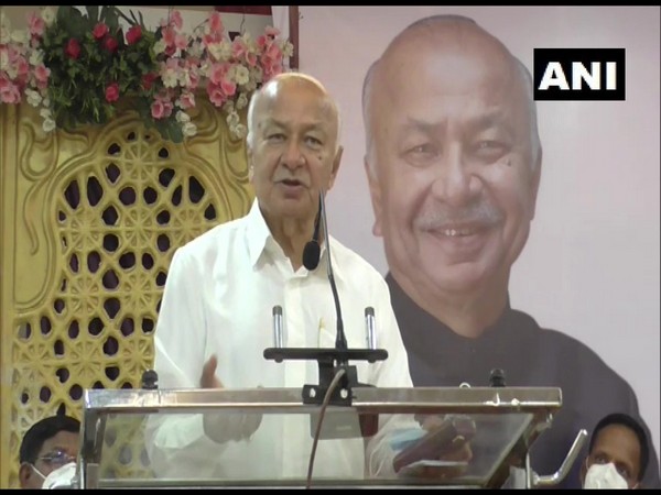 Senior Congress leader Sushil Kumar Shinde (Photo/ANI) 