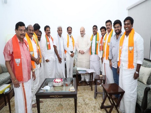 MLAs meet with Union Home Minister Amit Shah. (Photo: Twitter @AmitShah)