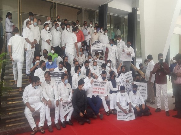 BJP stages protest outside Maharashtra Legislative Assembly (photo/ANI)