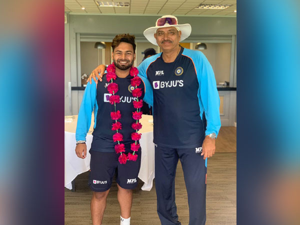 Rishabh Pant with head coach Ravi Shastri. (Photo/ Rishabh Pant twitter)