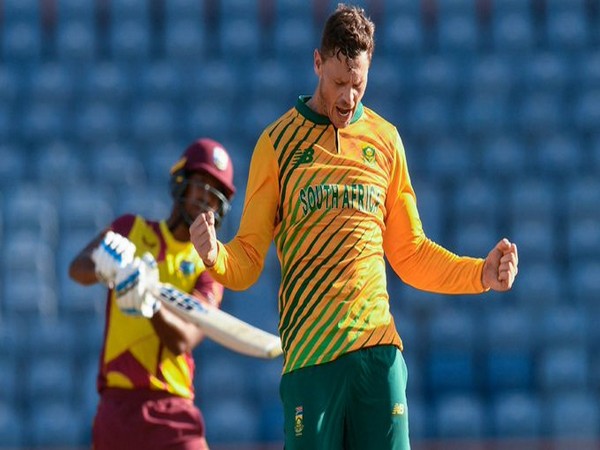South Africa's George Linde in action (Photo/ ICC Twitter)
