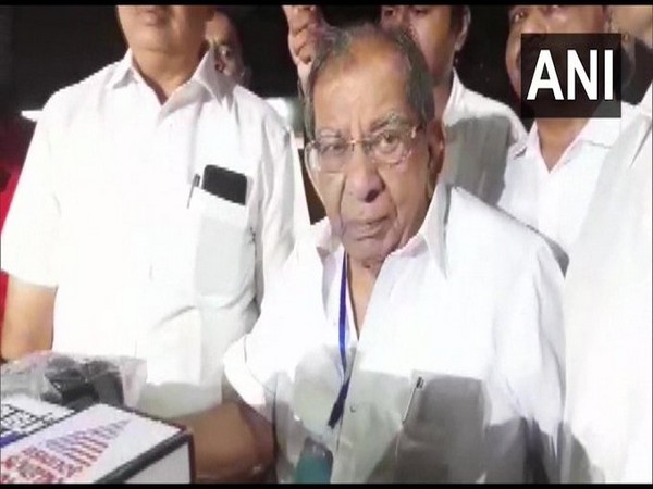 Former Karnataka Minister & Sr Congress leader Shamanur Shivashankarappa. (Photo/ANI)