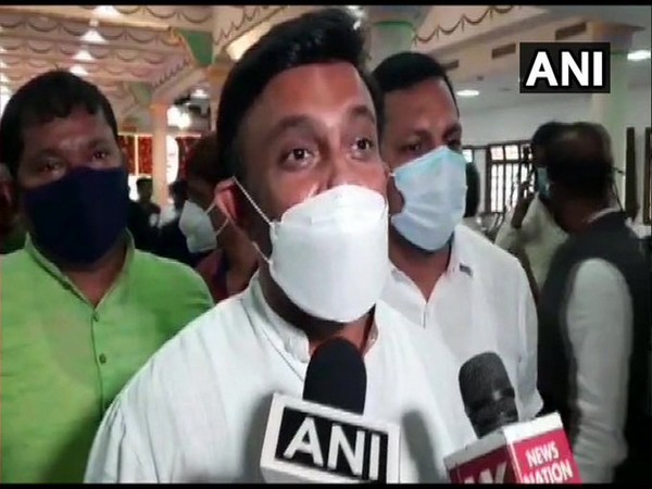 Karnataka Minister K Sudhakar speaking to reporters in Bengaluru. Photo/ANI