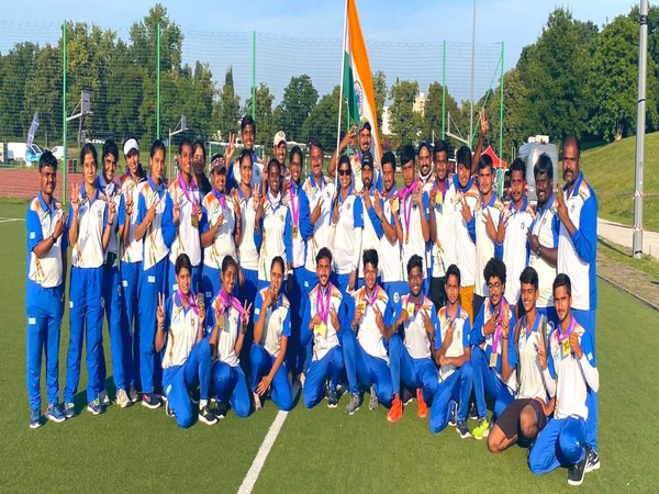 Indian Archery Team at World Archery Youth Championships (Photo: Twitter/Anurag Thakur)