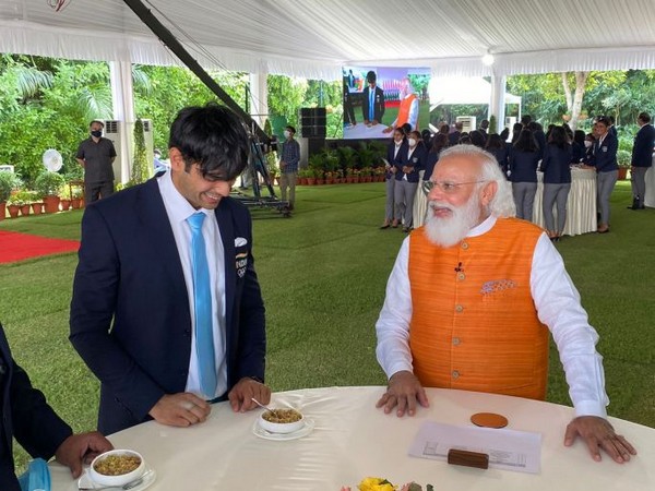 Neeraj Chopra and PM Modi (Image: PIB India)