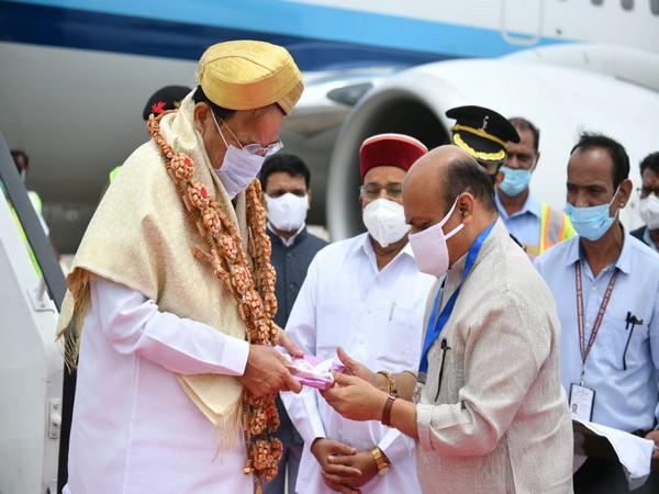 Karnataka CM Basavaraj Bommai greeting Vice President M Venkaiah Naidu