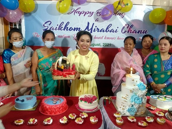 Mirabai Chanu celebrating her birthday (Image: Mirabai Chanu's Twitter)