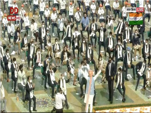 Pm Modi Greets Olympic Athletes After Concluding The Independence Day Pm Modi Greets Olympic Athletes After Concluding The Independence Day