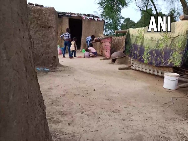 Visual of the five children residing in a small hut in Amaha village, Madhya Pradesh (Photo/ANI)