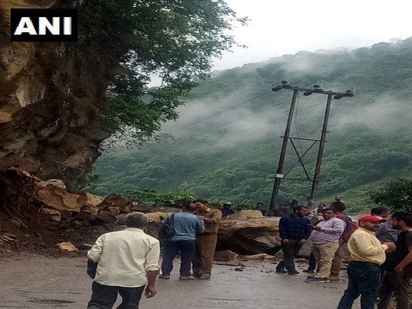 NH 3 blocked due to landslide near mandi on Saturday morning. Photo/ANI