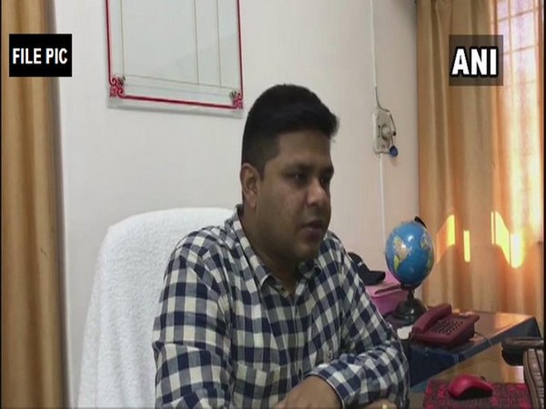 Superintendent of Police (SP) Shalabh Sinha talking to ANI on Monday. Photo/ANI