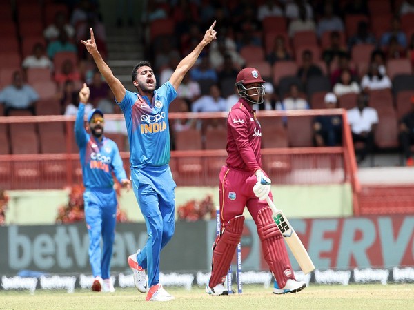 Bowler Deepak Chahar in action against West Indies in third T20I (Photo/ BCCI Twitter)