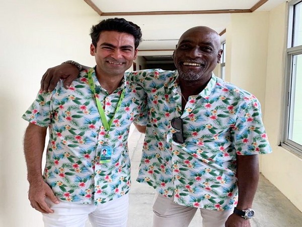 Mohammad Kaif with Vivian Richards (Photo/ Mohammad Kaif Twitter)