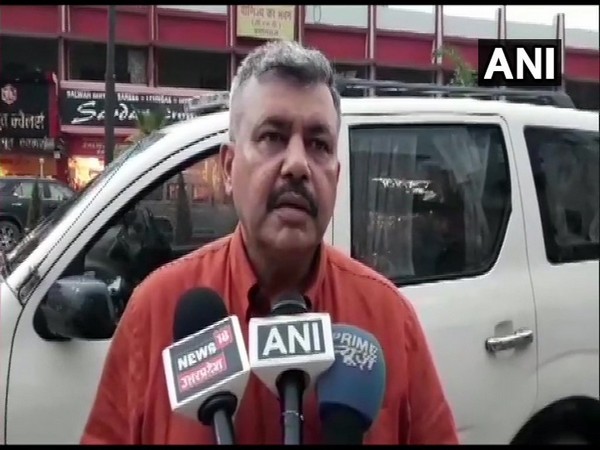 The Superintendent of Police (Crime) talking to media persons. Photo/ANI