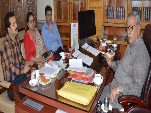 Advisor Farook Khan reviews arrangements for Guru Nanak Dev birth anniversary. (Picture courtesy: DIPR J-K)
