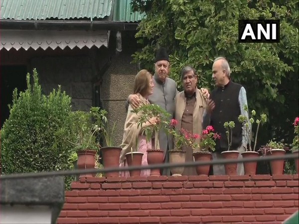 Farooq Abdullah and wife Molly at their residence in Srinagar on Sunday. Photo/ANI