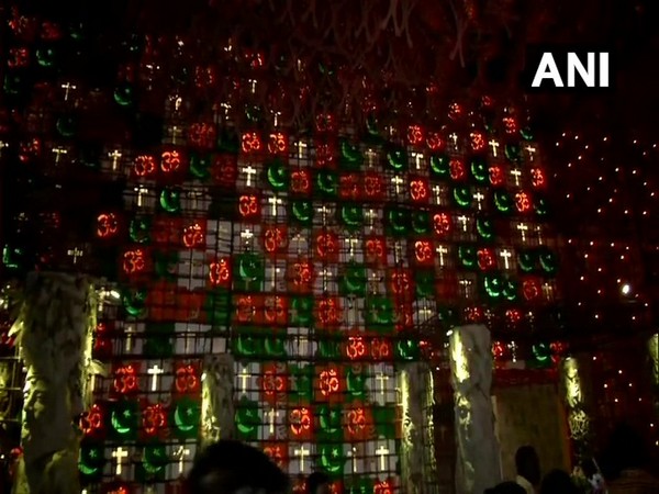West Bengal: Kolkata's Beliaghata 33 Pally #Durga puja pandal promotes the message of communal harmony. Photo/ANI