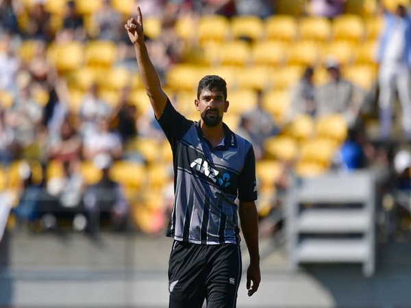 New Zealand spinner Ish Sodhi in action against England (Photo/ ICC Twitter) 