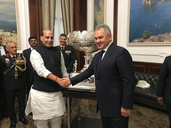 Defence Minister Rajnath Singh and his Russian General Shoigu in Moscow on Wednesday. Photo/ANI