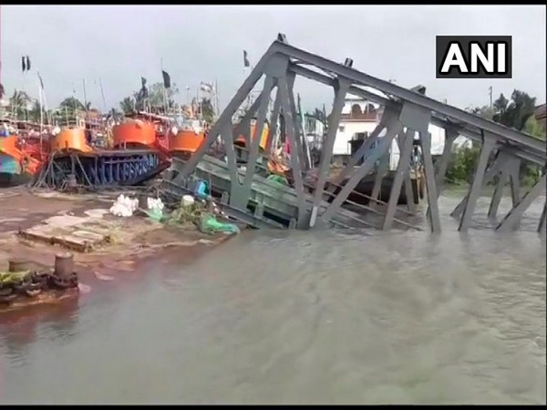 A visual of collapsed jetties at Hatania Doania river. (Photo/ANI)