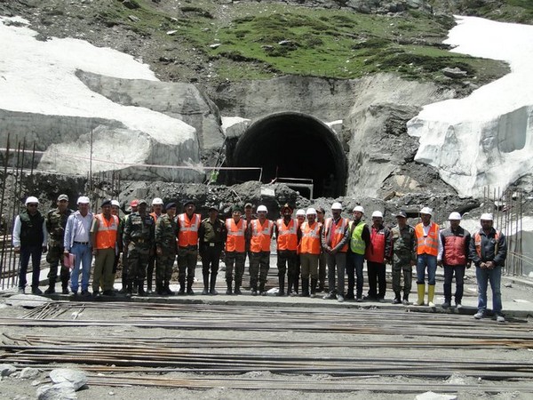 Rohtang tunnel (file photo)