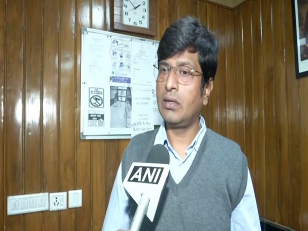 Dean of Student Welfare Umesh Kadam talking to ANI on Saturday at JNU campus in New Delhi. Photo/ANI
