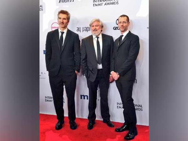 
    'GoT' showrunners David Benioff, DB Weiss arrive at the red carpet at International Emmys
    