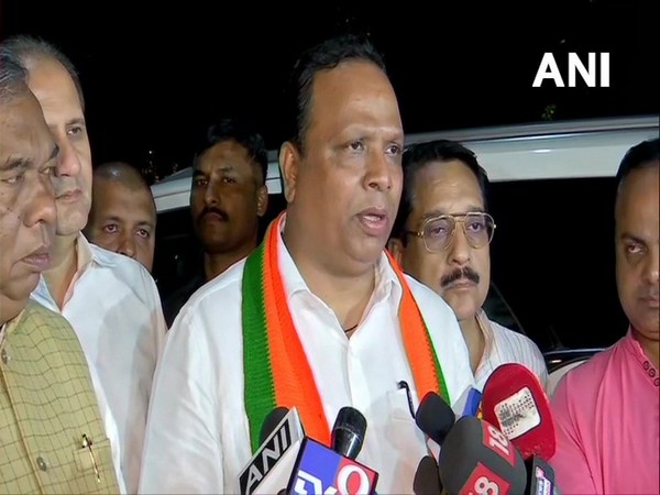 BJP leader Ashish Shellar speaking to reporters in Mumbai on Tuesday. Photo/ANI