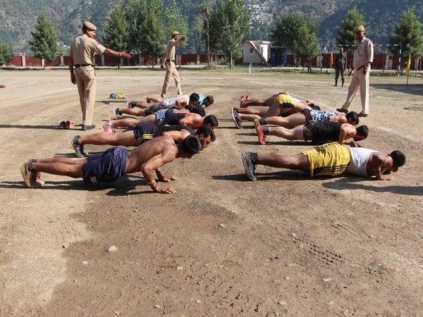 Jammu and Kashmir: 77,641 youth applied for 5,199 posts of Special Police Officers.