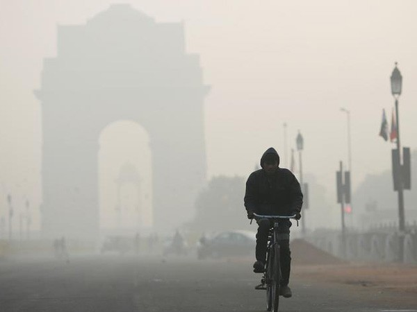Delhi recorded a temperature of 8 degrees Celsius on Monday.