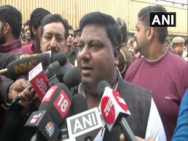 Delhi Food and Civil Supplies Minister Imran Hussain speaks to media in New Delhi [Photo/ANI]