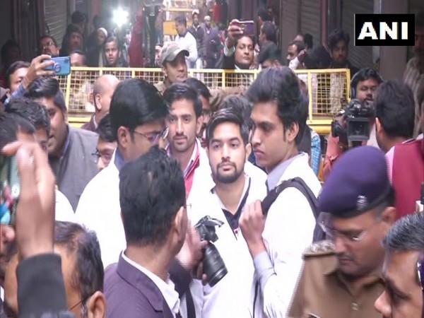 The forensic team at the Anaj Mandi area in New Delhi on Monday.