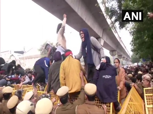 Youths protesting against the new citizenship law in Delhi. 
