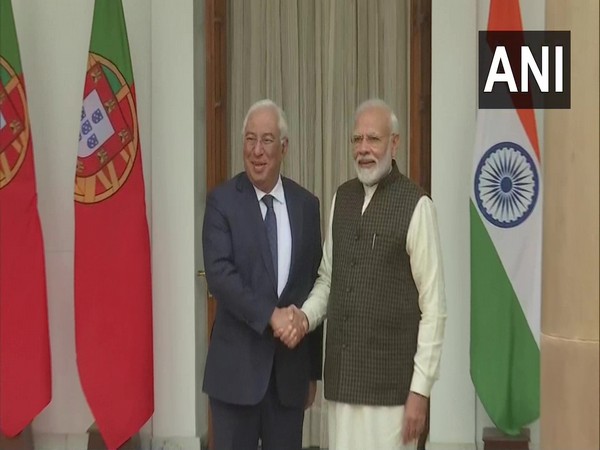 Prime Minister Narendra Modi (R) and his Portuguese counterpart Antonio Costa (file photo)