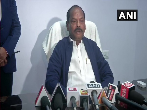 Chief Miniter Raghubar Das speaking to media in Rachi on Monday. Photo/ANI