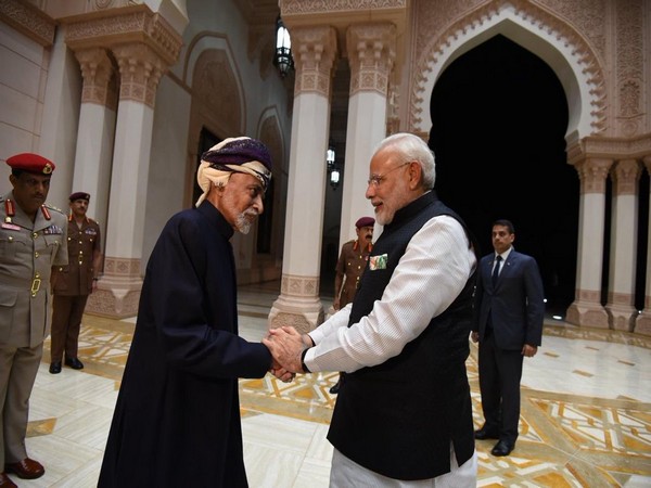 Prime Minister Narendra Modi and Oman's Sultan Qaboos bin Said al Said. Image courtesy: Narendra Modi Twitter