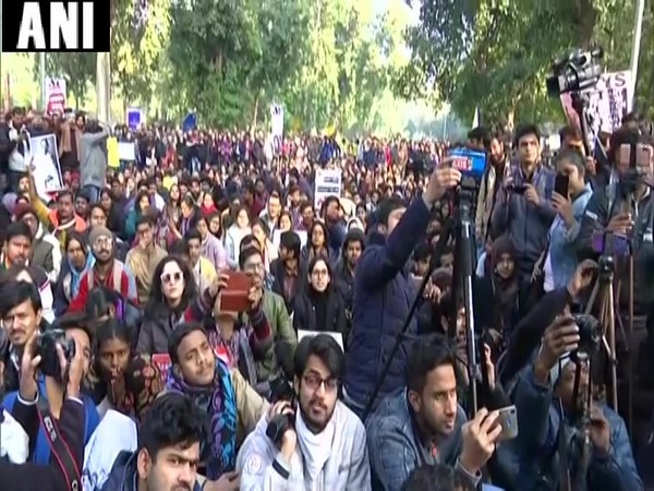 Jawaharlal Nehru University students protesting at Mandi House