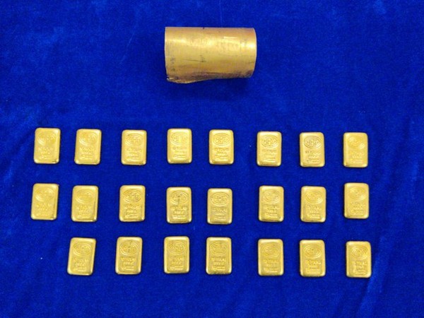 Visual of seized gold shared by Customs zone, Chennai on Twittter